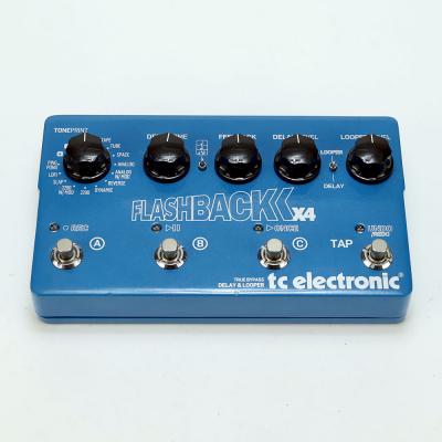 【中古】 ディレイ ルーパー エフェクター tc electronic Flashback X4 Delay & Looper ギターエフェクター 正面