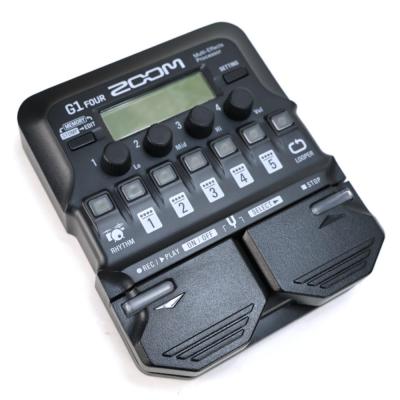 【中古】 ズーム ZOOM G1 FOUR ギターマルチエフェクター 斜めアングル画像