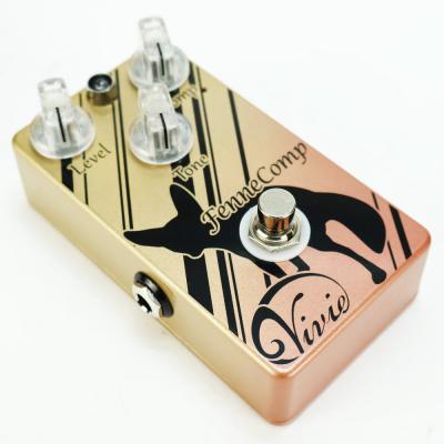 【中古】 コンプレッサー Vivie FenneComp エフェクター 本体画像 斜め2