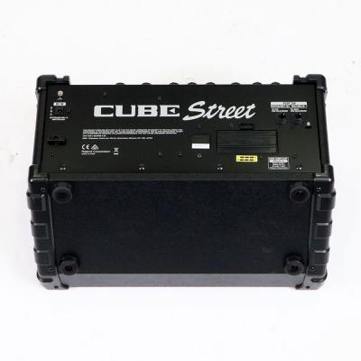 【中古】 ギターアンプ ローランド ROLAND CUBE Street BK 乾電池駆動パフォーマンス用ステレオアンプ ギターアンプ 背面