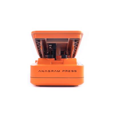 Darkglass Electronics Anagram Press エクスプレッションペダル ダークグラス アナグラムプレス 側面
