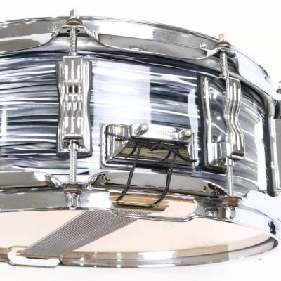 【中古】 スネアドラム ラディック Ludwig LS401 Classic Maple Vintage Blue Oyster 14x5 ストレイナー 2