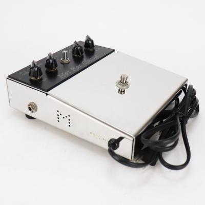 【中古】 ギタープリアンプ MATCHLESS Hot Box Classic マッチレス ギターエフェクター 本体画像 斜め2