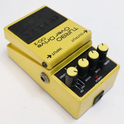 【中古】ターボオーバードライブ エフェクター BOSS OD-2 TURBO OverDrive ボス ギターエフェクター 本体画像 斜め 2