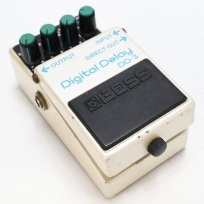【中古】 デジタルディレイ エフェクター BOSS DD-3 Digtal Delay MADE IN JAPAN ギターエフェクター ディレイ 本体画像 斜め