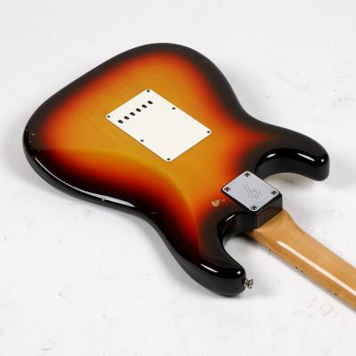 【中古】 エレキギター Fender Custom Shop 69 Stratocaster Maple FingerBoard 3color Sunburst NOS 2012年製 フェンダーカスタムショップ ストラトキャスター Relic レリック 1969 ボディ