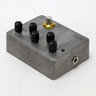 【中古】 ベース用オーバードライブ kgrharmony BASS DRIVE 全体