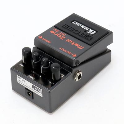 【中古】 BOSS MT-2W WAZA CRAFT Metal Zone メタルゾーン ディストーション ギターエフェクター 全体