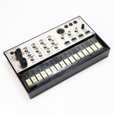 【中古】コルグ ボルカ KORG volca keys アナログループシンセ 本体画像 斜め 2