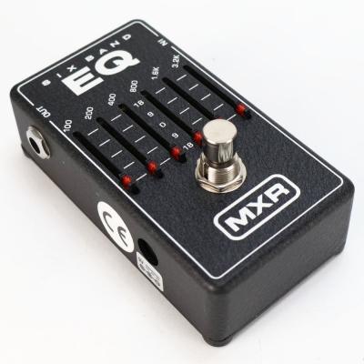 【中古】 イコライザー MXR M-109 SIX BAND GRAPHIC EQ 本体画像 斜め