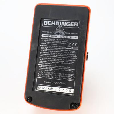 【中古】 ファズ エフェクター BEHRINGER ベリンガー SF300 SUPER FUZZ ギターエフェクター 本体画像 裏