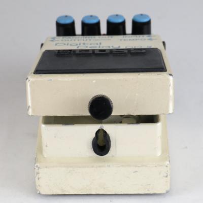 【中古】 デジタルディレイ エフェクター BOSS DD-5 Digtal Delay ギターエフェクター ディレイ 電池ボックス