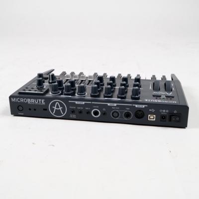 【中古】 アナログシンセ ARTURIA MICROBRUTE リア画像