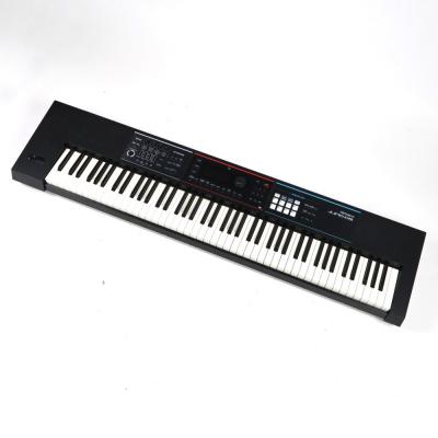 【中古】 ROLAND ローランド JUNO-DS88 シンセサイザー 斜めアングル画像