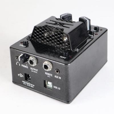 【中古】 ギタープリアンプ レイニー Laney IRT-PULSE 真空管搭載ギター用プリアンプ オーディオインターフェース 側面
