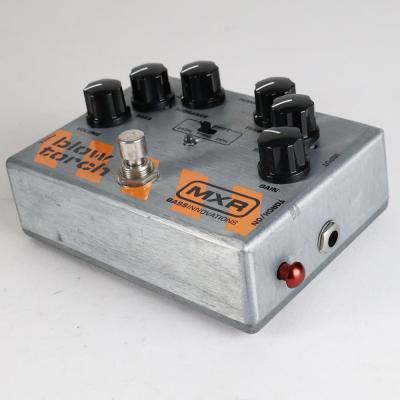 【中古】 ディストーション MXR M-181 BASS blow torch 側面