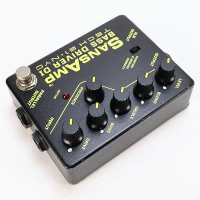 【中古】サンズアンプ ベースドライバーDI TECH21 SansAmp BASS DRIVER DI 旧仕様 前期型 ベース用DI プリアンプ 本体画像 斜め