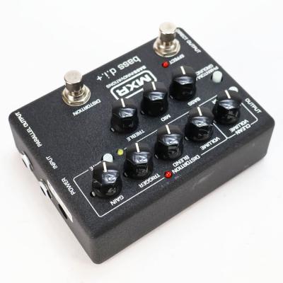 【中古】 ベース用ダイレクトボックス MXR M80 Bass D.I.+ ベースディストーション ベースエフェクター 本体画像 斜め