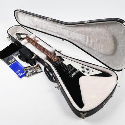 【中古】 エレキギター Gibson Flying V 2017 T with Dirty Fingers Ebony 2016年製 ギブソン フライングV ダーティーフィンガーピックアップ搭載 ケース