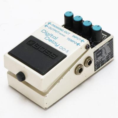 【中古】 デジタルディレイ エフェクター BOSS DD-5 Digtal Delay ギターエフェクター ディレイ 本体画像 斜め 2