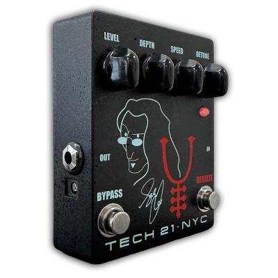 TECH21 Geddy Lee Signature Amalgamation Chorus コーラス ベースエフェクター 全体