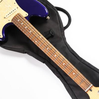 【中古】Squier by Fender スクワイヤー CYCLONE メタリックブルー サイクロン エレキギター ボディ画像