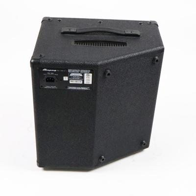 【中古】 ベースコンボアンプ アンペグ Ampeg BA-108 v2 20W出力 小型ベースコンボアンプ 背面