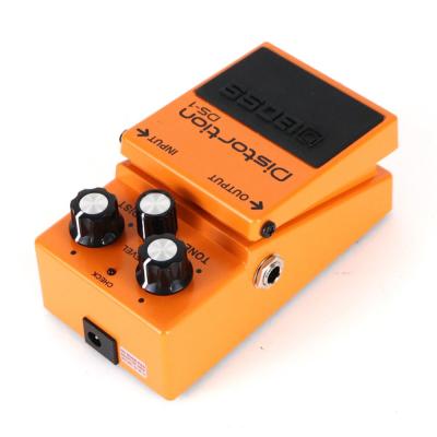 【中古】ディストーション エフェクター BOSS DS-1 Distortion ギターエフェクター リア斜めアングル画像