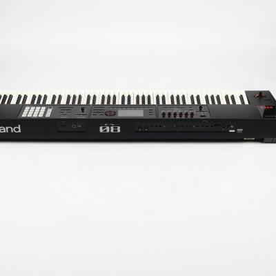 【中古】 ROLAND FA-08 Music Workstation シンセサイザー 88鍵 側面