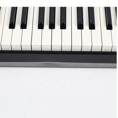 【中古】 ROLAND FA-08 Music Workstation シンセサイザー 88鍵 凹み