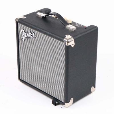 【中古】 Fender Rumble 15 Combo ベースアンプ 小型ベースアンプ 斜めアングル画像