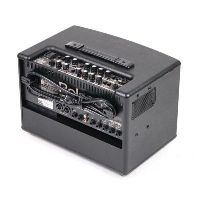 【中古】 アコギアンプ ローランド ROLAND AC-60 アコースティックギター用アンプ アコギアンプ リア斜めアングル画像
