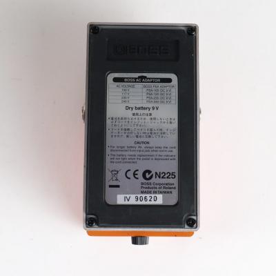 【中古】メガディストーション エフェクター BOSS MD-2 Mega Distortion ギターエフェクター ディストーション 裏面