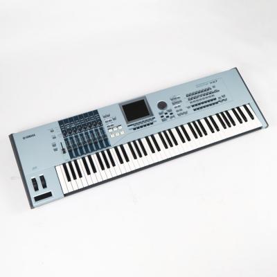【中古】 シンセサイザー YAMAHA MOTIF XS7 ヤマハ 76鍵 本体画像 斜め 2