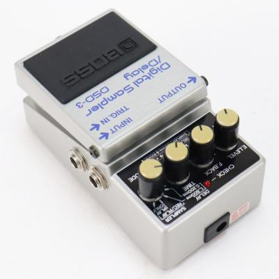 【中古】 BOSS ボス DSD-3 Digital Sampler / Delay MADE IN JAPAN デジタルサンプラー ディレイ ギターエフェクター 本体画像 斜め