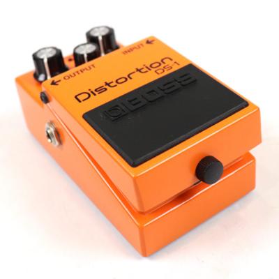 【中古】ディストーション エフェクター BOSS DS-1 Distortion ギターエフェクター 斜めアングル画像