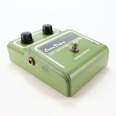 【中古】オーバードライブ マクソン MAXON OD-880 Over Drive SOFT DISTORTION Reissue ギターエフェクター 左斜めアングル画像
