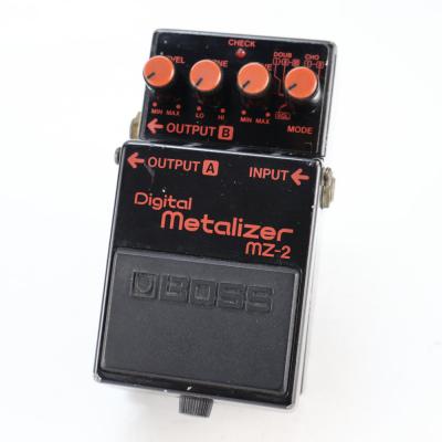 【中古】 ディストーション エフェクター BOSS MZ-2 Digital Metalizer Made in JAPAN ギターエフェクター