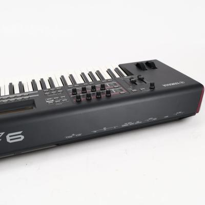 【中古】 シンセサイザー YAMAHA MOXF6 側面