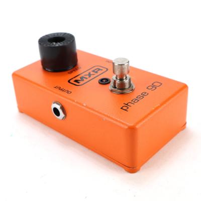 【中古】 フェイザー MXR M-101 PHASE90 ギターエフェクター PHASE 90 フェイズ90 斜めアングル画像