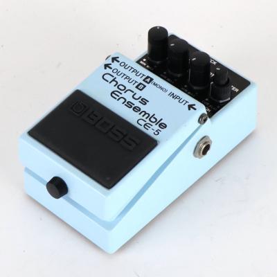 【中古】コーラスアンサンブル エフェクター BOSS CE-5 Chorus Ensemble ギターエフェクター 斜めアングル画像