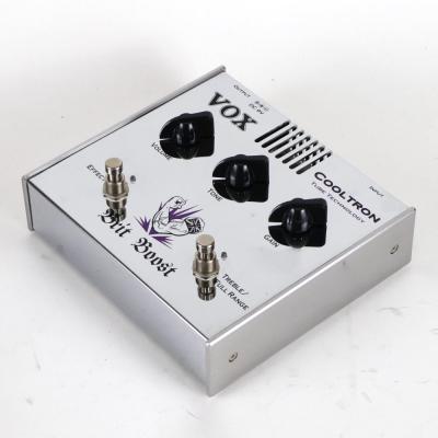 【中古】 エフェクター VOX Brit Boost CT-03BT 真空管内蔵 ブースター オーバードライブ 斜めアングル画像