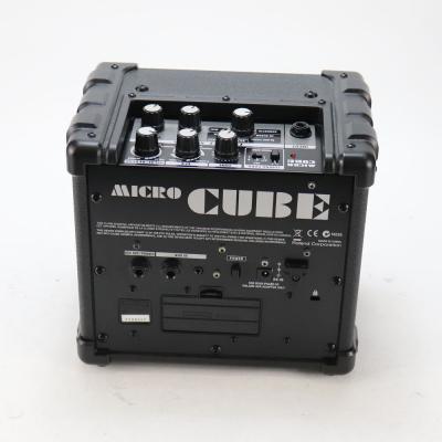【中古】 ギターアンプ Roland ローランド MICRO CUBE BLACK コンボアンプ 背面