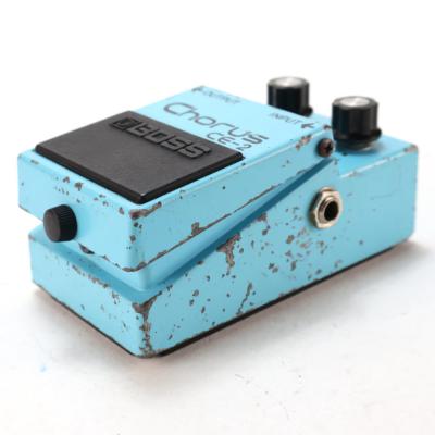 【中古】 コーラス ボス BOSS CE-2 Chorus エフェクター Made in Japan ギターエフェクター 右斜めアングル画像