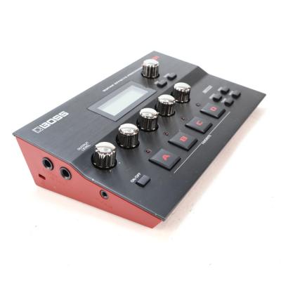 【中古】 ギター用マルチエフェクター BOSS GT-001 ボス マルチエフェクター 斜めアングル画像