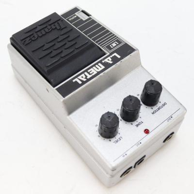 【中古】 ディストーション エフェクター IBANEZ アイバニーズ LM7 L.A.METAL ギターエフェクター 本体画像 斜め