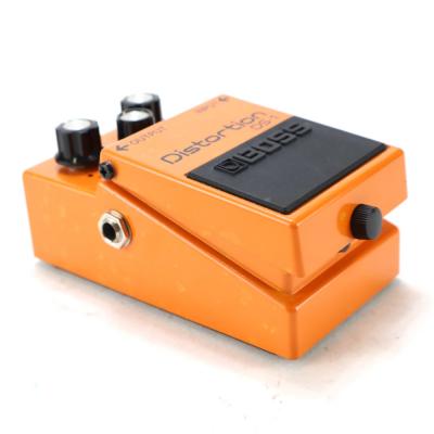【中古】ディストーション エフェクター BOSS DS-1 Distortion ギターエフェクター 斜めアングル画像