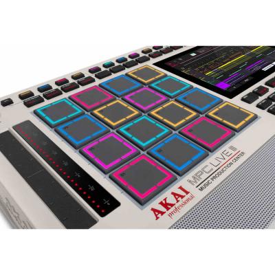 AKAI Professional アカイプロフェッショナル MPC Live III RETRO サンプラー スタンドアローン ポータブル音楽制作スタジオ アップ画像1