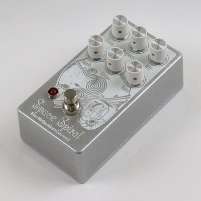 【訳あり】アウトレット EarthQuaker Devices アースクエイカーデバイセス EQD Space Spiral モジュレーションディレイ 全体