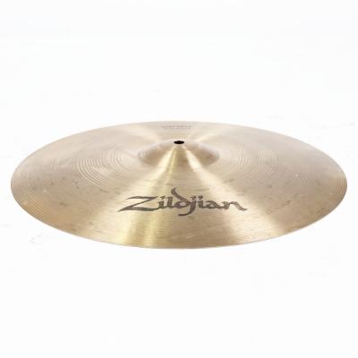 【中古】 クラッシュシンバル ジルジャン ZILDJIAN A ZILDJIAN MEDIUM CRASH 16インチ 本体画像 斜め